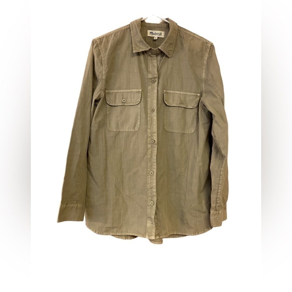 NWT- Women’s Madewell Button up shirt